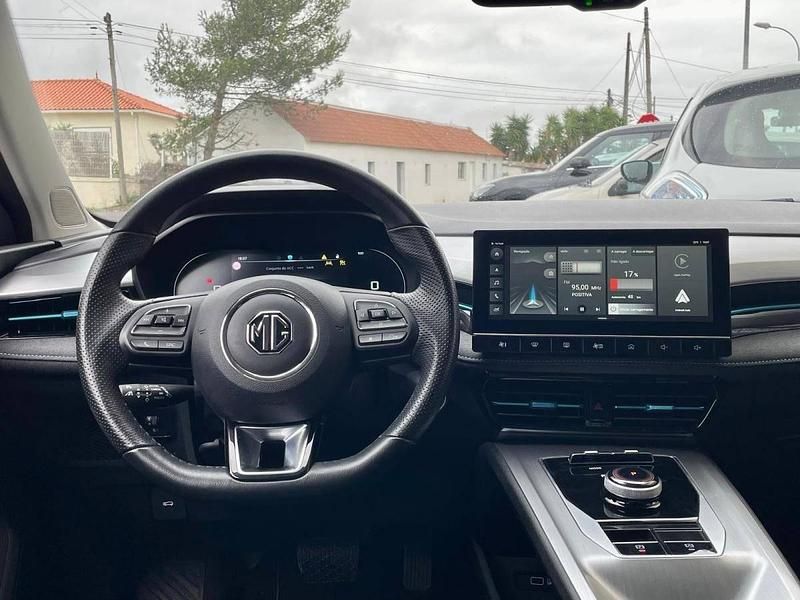 Usado MG MG5 EV Luxury 129 kW (176 HP) 2022 Branco Carrinha