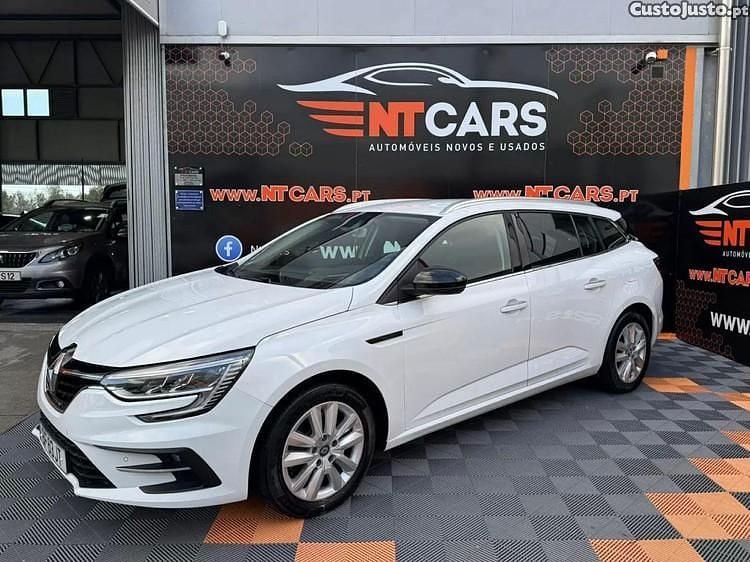 Branco Usado 2023 Renault Mégane Equilibre Sedan | € 24.900 - Imagem 1/1