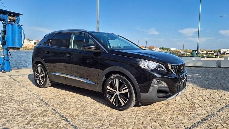 Preto Usado 2017 Peugeot 3008 Allure Carrinha | € 17.900 (Preço justo) - Imagem 1/4