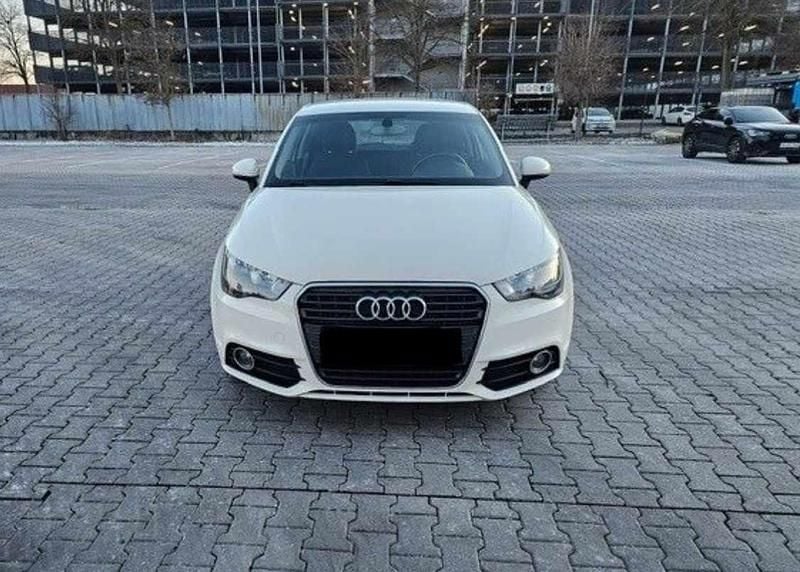 Branco Usado 2011 Audi A1 Citadino | € 8.500 (Super Preço) - Imagem 1/4