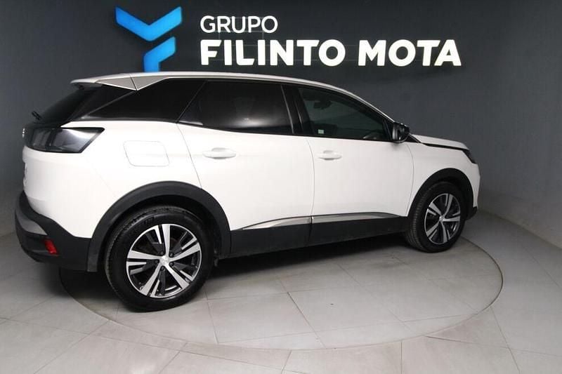 Usado Peugeot 3008 Allure 130 HP (95 kW) 2024 Branco SUV