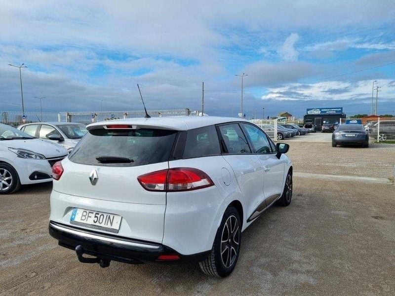 Usado Renault Clio GrandTour Dynamique 90 HP (66 kW) 2013 Branco Carrinha