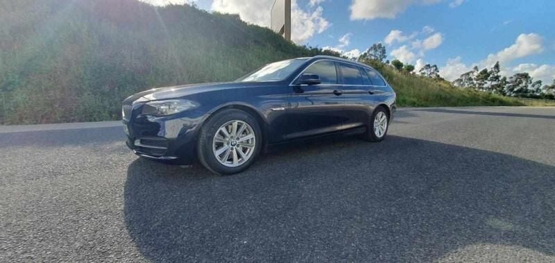 Azul Usado 2015 BMW 525 Carrinha | € 22.500 (Preço justo) - Imagem 1/4