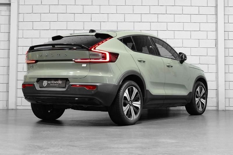 Usado Volvo C40 Ultimate 169 kW (231 HP) 2023 Verde SUV