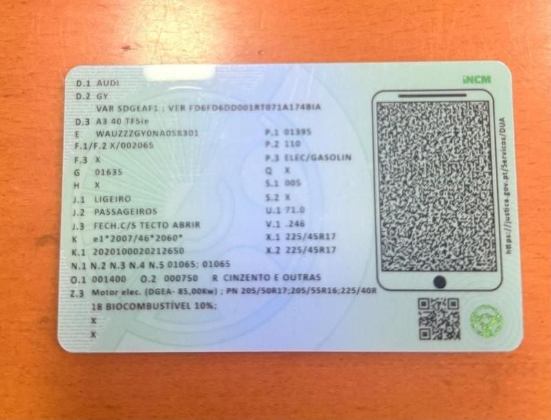 Usado Audi A3 Sportback e-tron 204 HP (150 kW) 2022 Cinzento Citadino