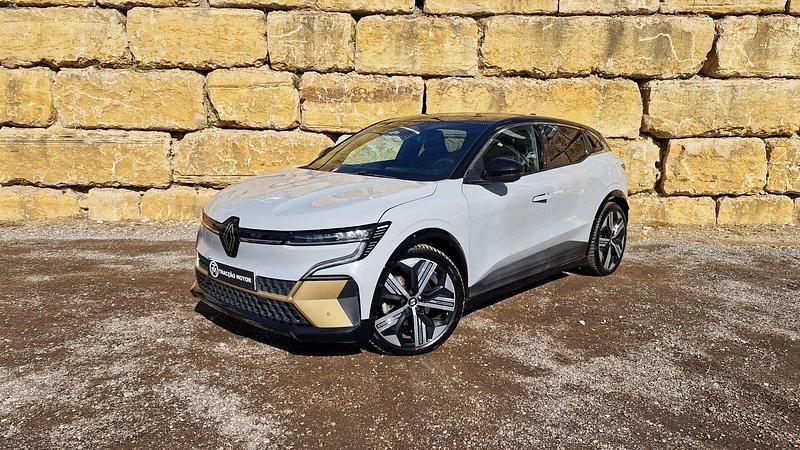 Cinza Usado 2022 Renault Mégane Iconic | € 29.500 (Preço justo) - Imagem 1/4