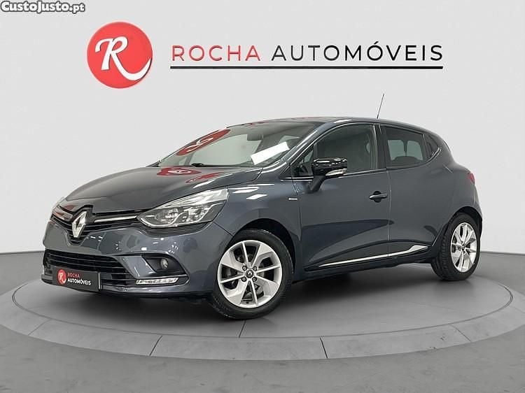 Cinza Usado 2017 Renault Clio IV Zen | € 10.799 (Preço justo) - Imagem 1/1
