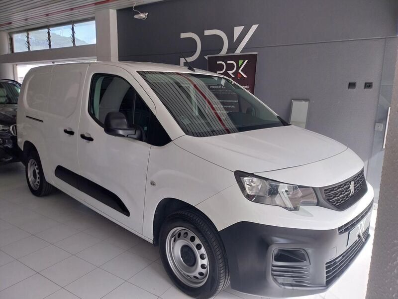 Branco Usado 2020 Peugeot Partner Monovolume | € 13.450 (Preço justo) - Imagem 1/4