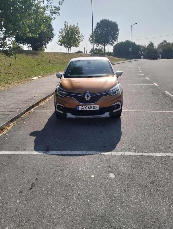 Outra Usado 2018 Renault Captur SUV | € 16.000 (Preço justo) - Imagem 1/4