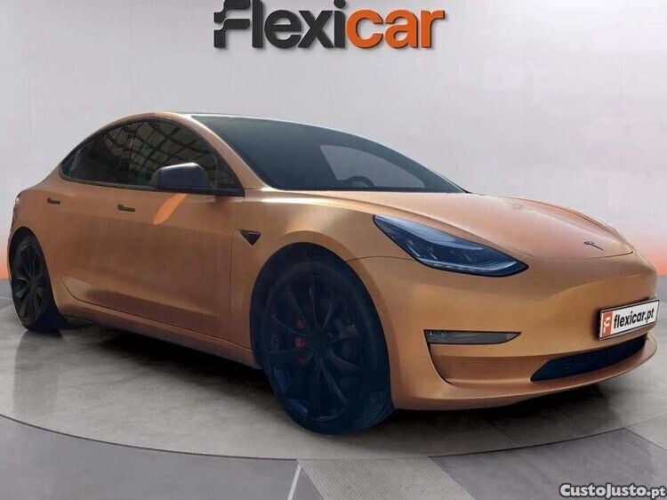 Vermelho Usado 2019 Tesla Model 3 Long Range Sedan | € 24.490 (Bom preço) - Imagem 1/1