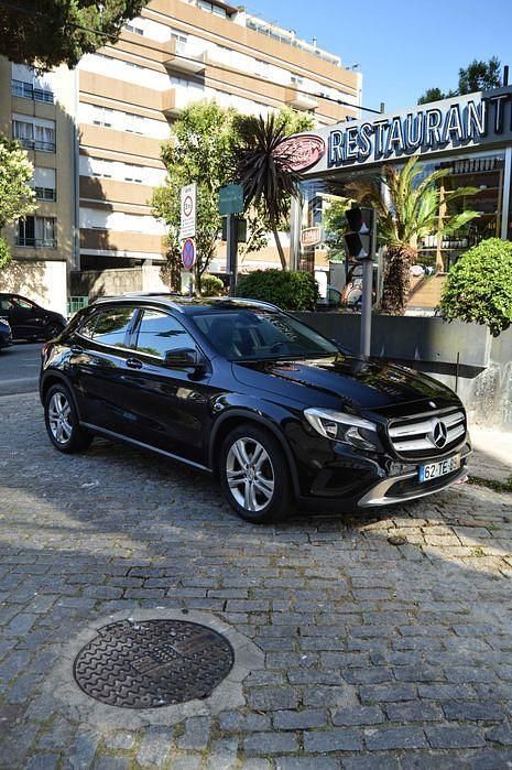 Usado 2016 Mercedes GLA180 SUV | € 16.500 (Bom preço) - Imagem 1/4