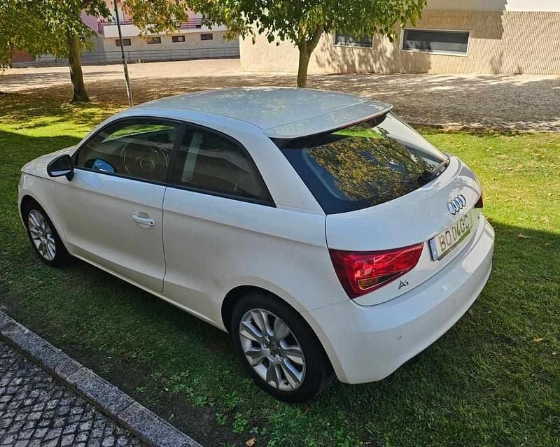 Usado Audi A1 86 HP (63 kW) 2012 Branco Citadino