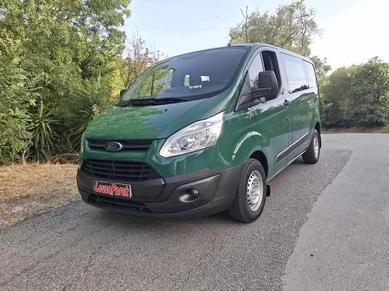 Usado Ford Transit 105 HP (77 kW) 2018 Verde Sedan