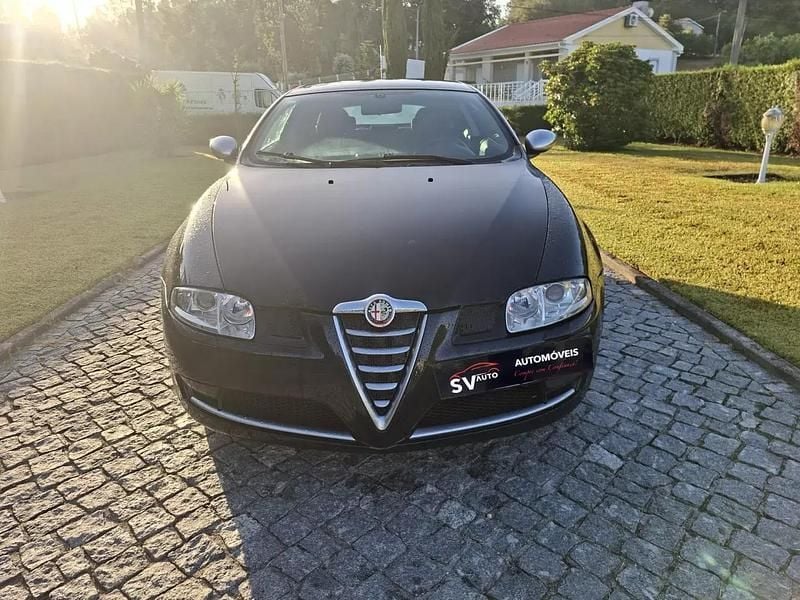 Usado Alfa Romeo GT 150 HP (110 kW) 2008 Preto Coupé