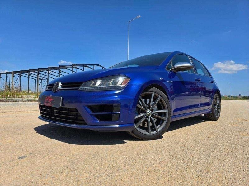 Azul Usado 2017 VW Golf VII R | € 29.990 (Preço justo) - Imagem 1/4
