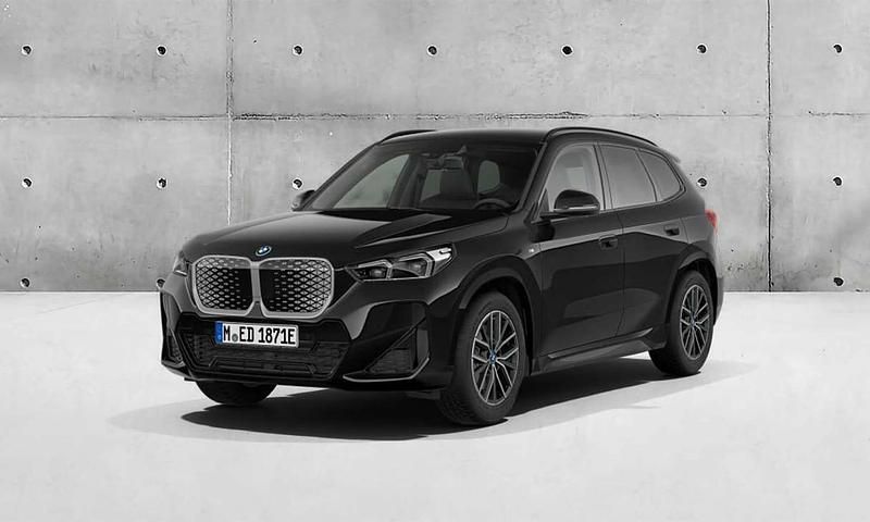 Preto sapphire metalizada Novo 2025 BMW iX1 Comfort Edition SUV | € 58.465 (Bom preço) - Imagem 1/4