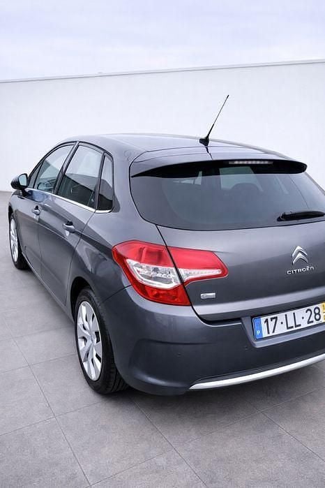 Usado Citroën C4 116 HP (85 kW) 2011 Sedan