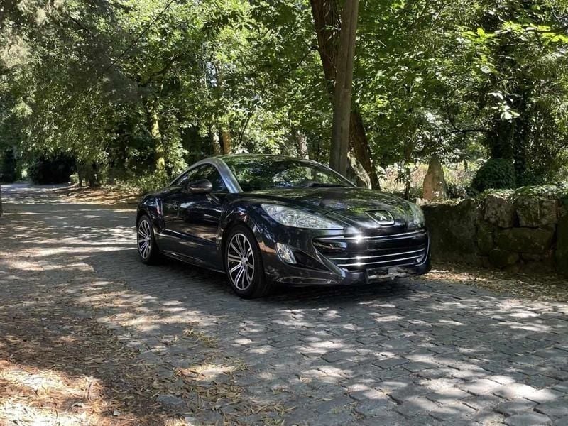 Preto Usado 2011 Peugeot Onyx Coupé | € 13.990 - Imagem 1/4