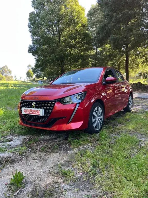 Vermelho Usado 2020 Peugeot 208 Active Citadino | € 20.000 - Imagem 1/4