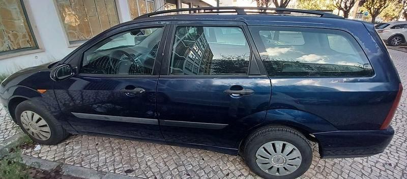Usado 2001 Ford Focus Sedan | € 1.400 (Bom preço) - Imagem 1/4