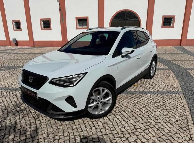 Branco Usado 2022 Seat Arona FR SUV | € 20.500 (Preço elevado) - Imagem 1/4