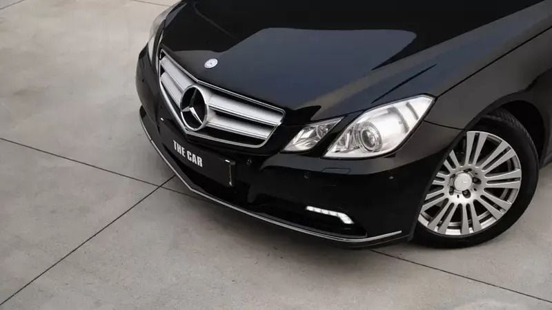 Usado Mercedes E250 Avantgarde 204 HP (150 kW) 2009 Preto Coupé