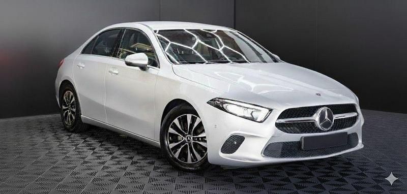 Usado 2021 Mercedes A180 Progressive Sedan | € 25.900 - Imagem 1/4