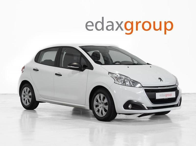 Branco Usado 2017 Peugeot 208 Access Citadino | € 7.390 (Bom preço) - Imagem 1/4