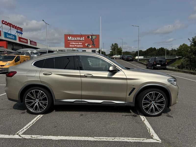Usado 2018 BMW X4 Comfort Edition SUV | € 47.500 - Imagem 1/4