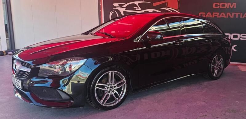 Preto Usado 2017 Mercedes 180 Sedan | € 20.500 (Preço justo) - Imagem 1/4