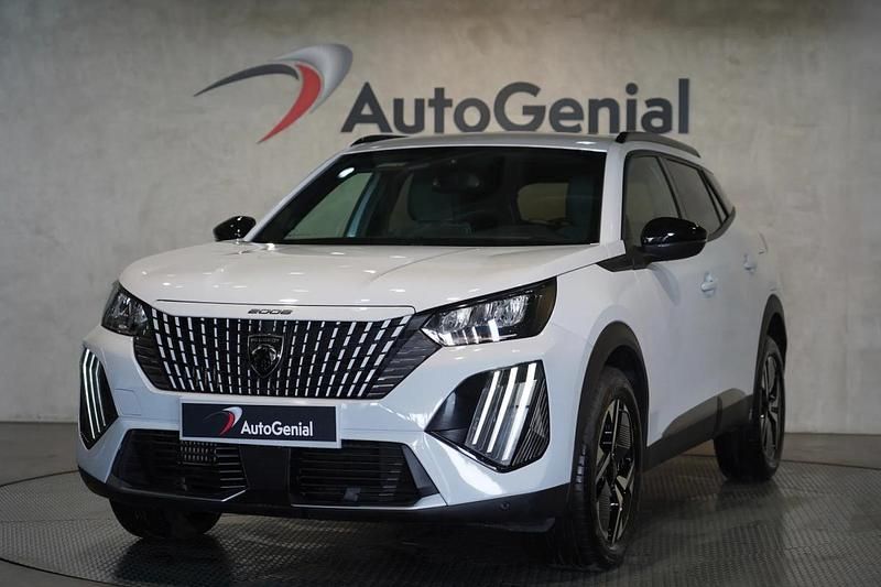 Branco Usado 2024 Peugeot 2008 Allure SUV | € 23.990 (Preço elevado) - Imagem 1/1