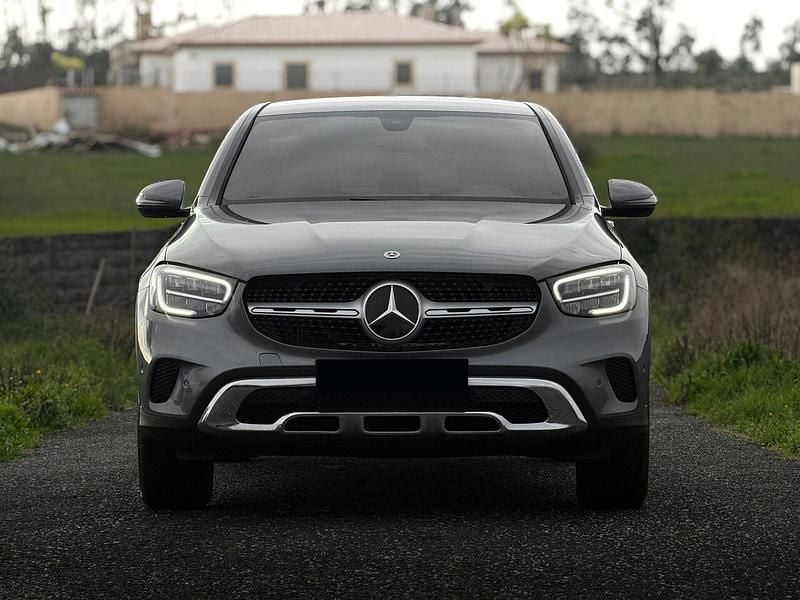 Usado Mercedes GLC300 320 HP (235 kW) 2022 Cinza SUV