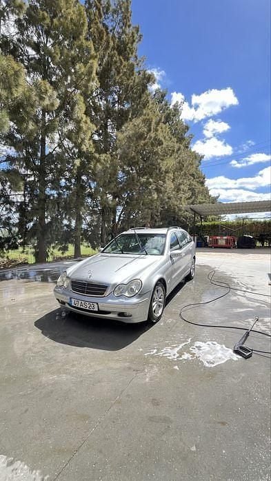 Usado 2003 Mercedes C220 Sedan | € 4.000 (Bom preço) - Imagem 1/4