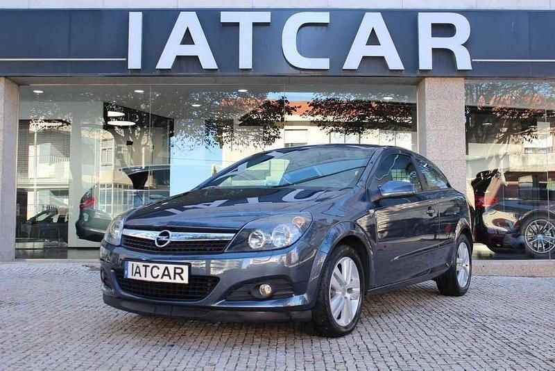 Cinzento Usado 2007 Opel Astra GTC | € 4.990 (Bom preço) - Imagem 1/4