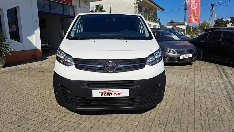 Usado Opel Vivaro 145 HP (106 kW) 2022 Branco Monovolume