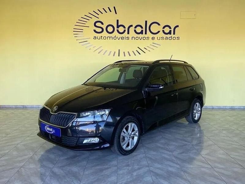 Preto Usado 2022 Skoda Fabia Ambition Citadino | € 15.000 (Preço justo) - Imagem 1/4