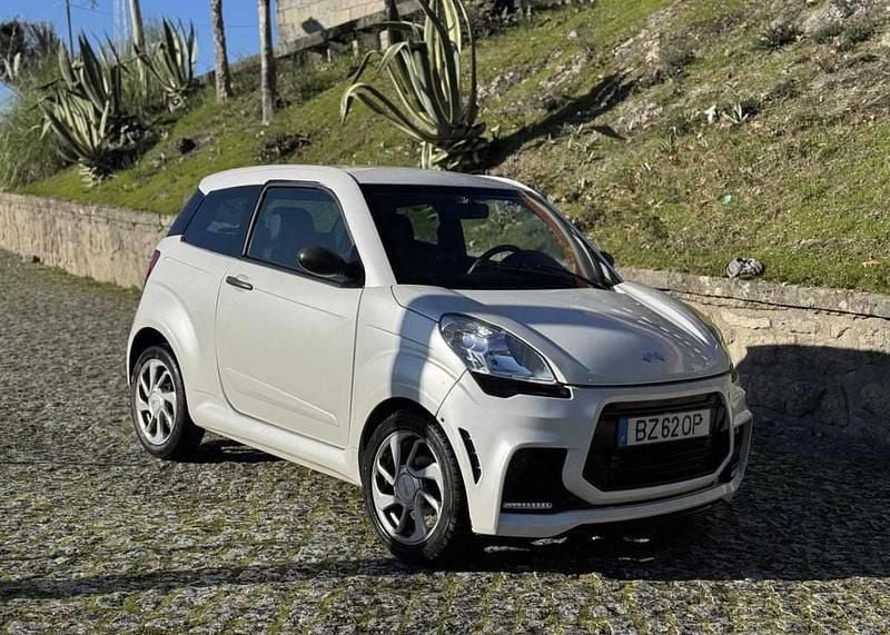 Branco Usado 2017 Ligier JS50 Citadino | € 9.950 - Imagem 1/4