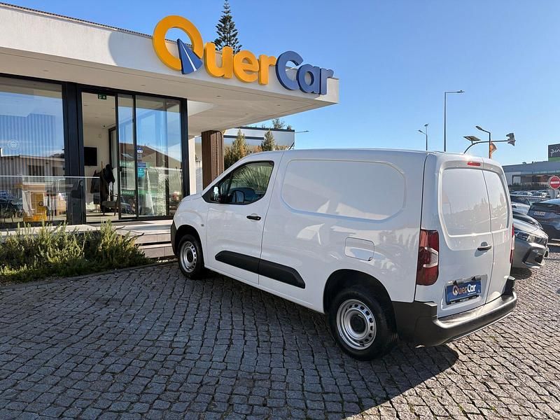 Usado Peugeot Partner 102 HP (75 kW) 2021 Branco Monovolume