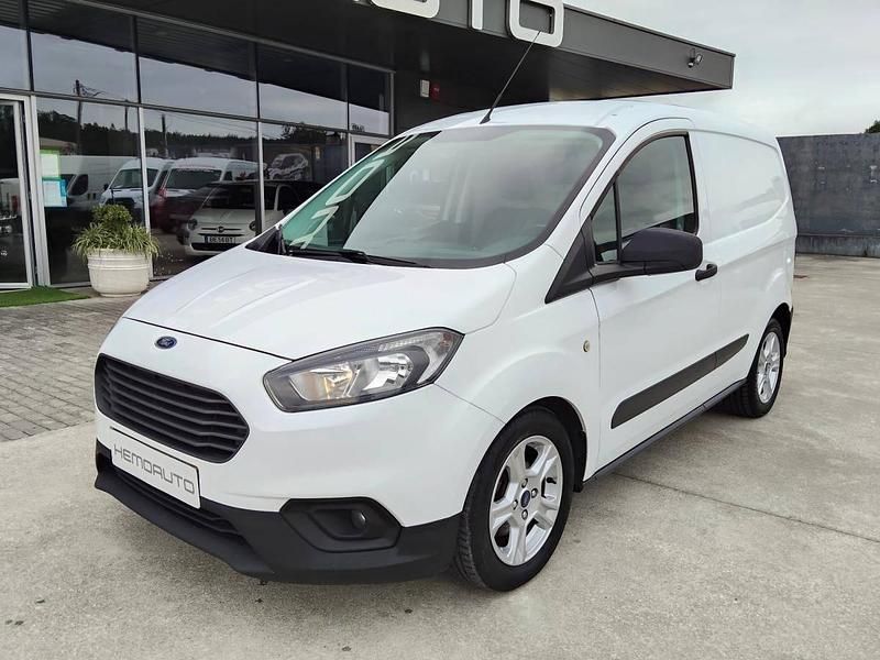 Usado Ford Transit 75 HP (55 kW) 2019 Branco