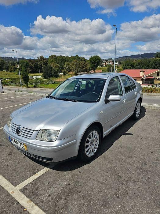 Usado 2002 VW Bora Sedan | € 2.100 - Imagem 1/4
