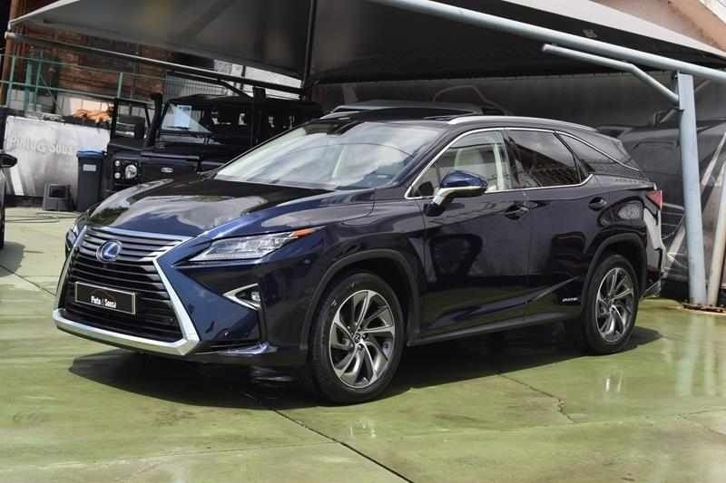 Azul Usado 2019 Lexus RX450h SUV | € 47.500 - Imagem 1/4