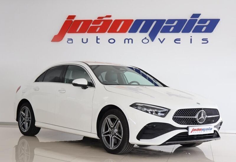 Branco Usado 2024 Mercedes A250 Sedan | € 43.500 (Preço elevado) - Imagem 1/4