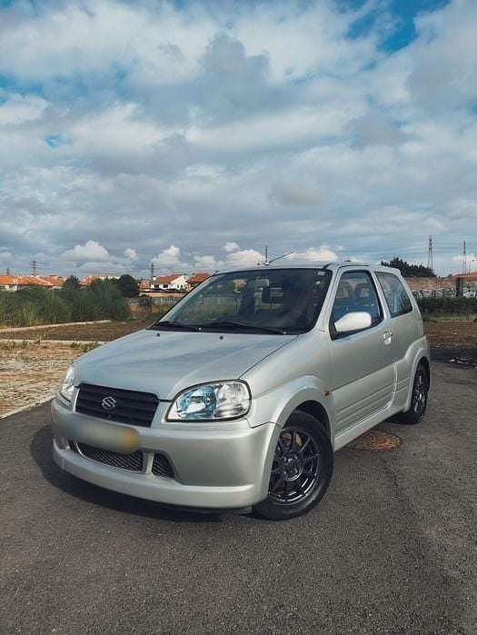Usado 2005 Suzuki Ignis Sport Citadino | € 5.500 - Imagem 1/4