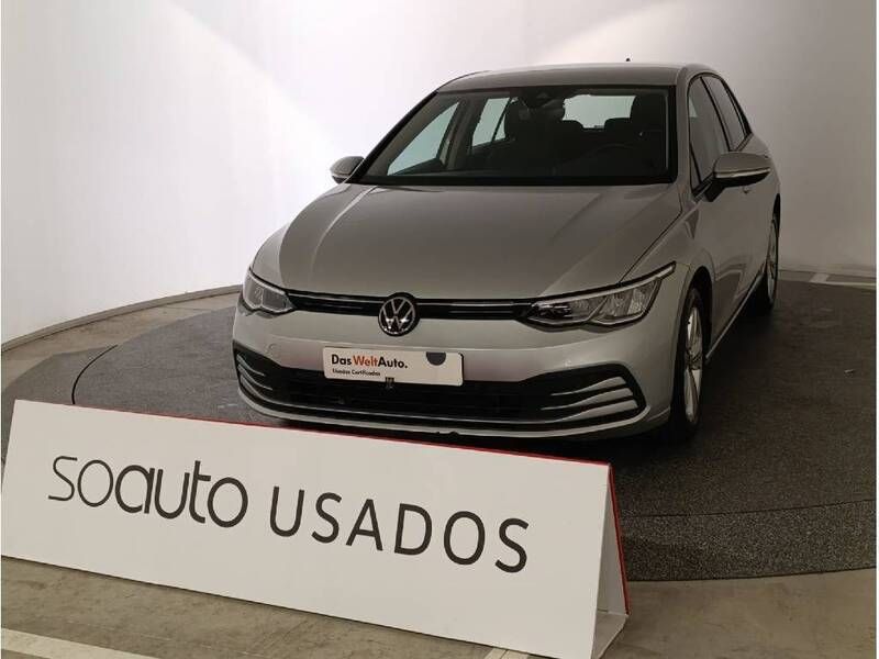 Cinzento claro metalizado Usado 2021 VW Golf VIII Life | € 23.990 (Preço justo) - Imagem 1/4