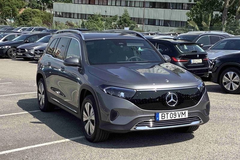 Prateado Novo 2025 Mercedes EQB250+ Edition SUV | € 52.500 (Super Preço) - Imagem 1/4
