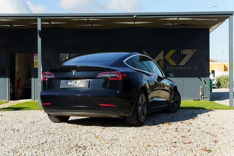 Usado Tesla Model 3 Standard Range Plus 239 kW (325 HP) 2020 Preto Sedan