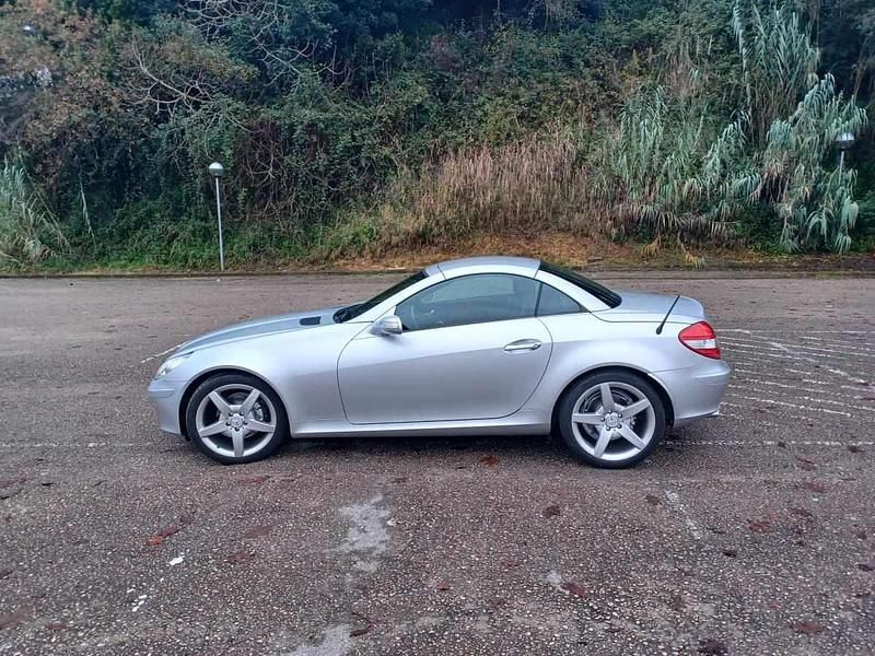Usado Mercedes SLK200 163 HP (119 kW) 2005 Cinzento Cabrios