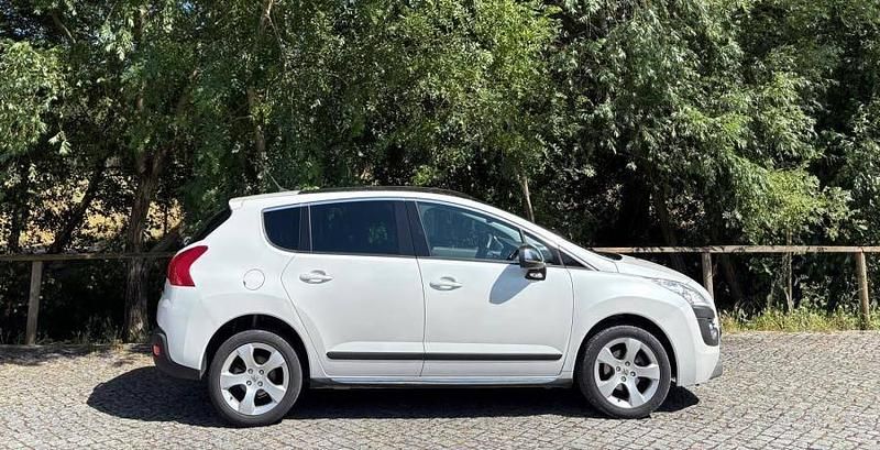 Usado Peugeot 3008 110 HP (80 kW) 2010 Branco Carrinha