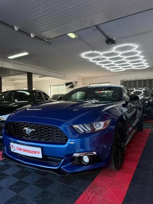Usado Ford Mustang 317 HP (233 kW) 2017 Azul Coupé