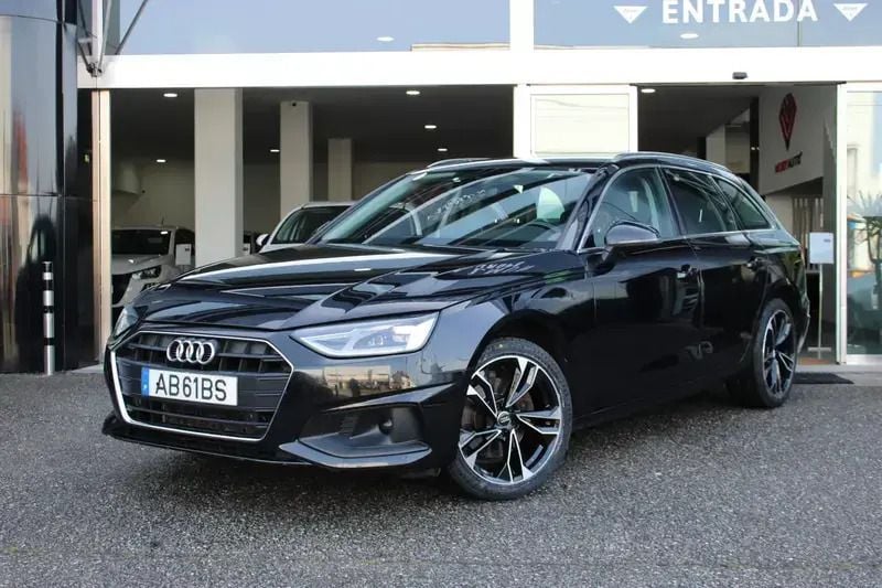 Usado Audi A4 Advanced 163 HP (119 kW) 2020 Preto Carrinha